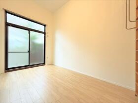 ライオンズヴィアーレ鹿山Ａ棟