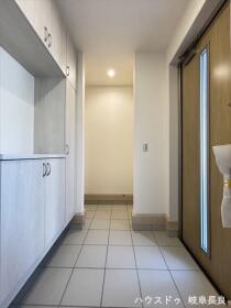 □Livele Garden S岐阜市島田1丁目　全3棟　2号棟　新築一戸建て