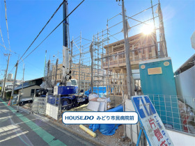 名古屋市緑区鳴海町字薬師山　全3棟　1号棟　新築一戸建て