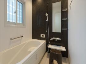 ●四日市市日永西3丁目　中古一戸建て