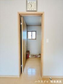 ●岐阜市六条片田2丁目　中古一戸建て