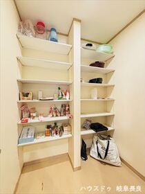 ●岐阜市六条片田2丁目　中古一戸建て