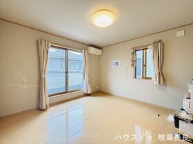 ●岐阜市六条片田2丁目　中古一戸建て