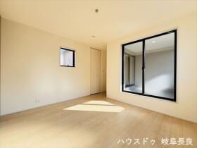 □Livele Garden S岐阜市第2手力町　全2棟　1号棟　新築一戸建て