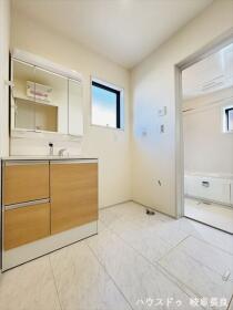 □Livele Garden S岐阜市第2手力町　全2棟　1号棟　新築一戸建て