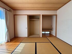 ●桑名市新西方5丁目　中古一戸建て