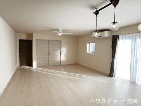 ●一宮市馬見塚字郷前　中古一戸建て