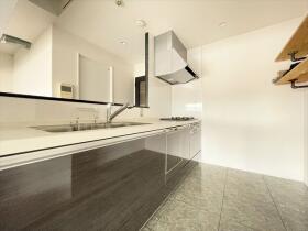 シンフォニアみなみが丘イーストコートＤ棟