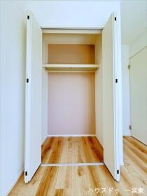 一宮市今伊勢町本神戸字中町　全2棟　B棟　未入居一戸建て