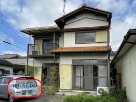 一宮市丹羽字栽松寺腰　中古一戸建て