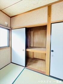 一宮市丹羽字栽松寺腰　中古一戸建て