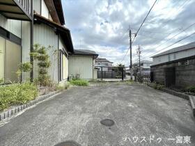 一宮市丹羽字栽松寺腰　中古一戸建て