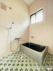 一宮市丹羽字栽松寺腰　中古一戸建て