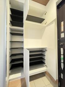 グラファーレ名古屋市港区港陽２丁目　全1棟　新築一戸建て