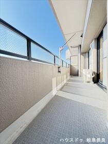 モアグレース茜部