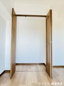 モアグレース茜部