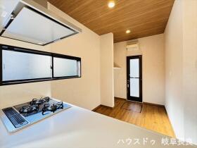 岐阜市日野南8丁目　中古一戸建て