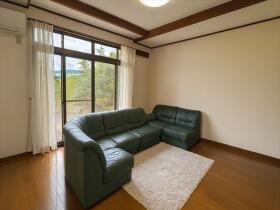 ●四日市市智積町　中古一戸建て