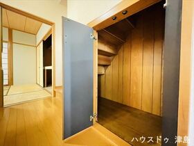 愛西市西保町森西　中古一戸建て