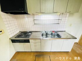 愛西市西保町森西　中古一戸建て