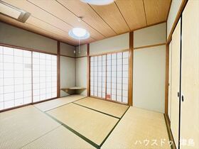 愛西市西保町森西　中古一戸建て