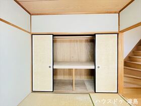 愛西市西保町森西　中古一戸建て