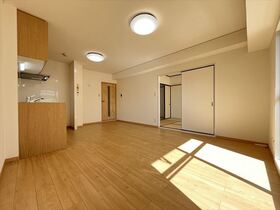 真栄マンション浮島