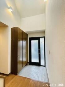 津島市鹿伏兎町上春日台　中戸一戸建て