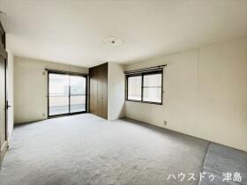 津島市鹿伏兎町上春日台　中戸一戸建て