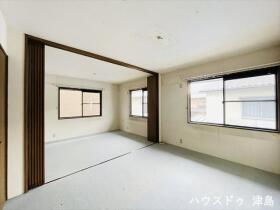 津島市鹿伏兎町上春日台　中戸一戸建て