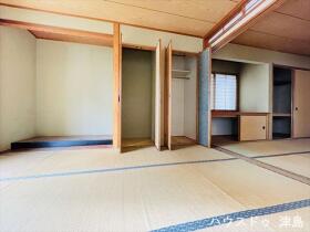 津島市鹿伏兎町上春日台　中戸一戸建て