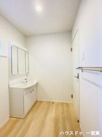 一宮市大毛第4　全3棟　2号棟　新築一戸建て