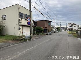 ●岐阜市西改田川向　建築条件無し土地