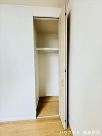 ●岐阜市茜部辰新1丁目　中古一戸建て