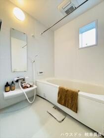 ●岐阜市茜部辰新1丁目　中古一戸建て