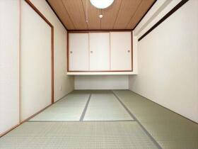 バンベール芝田II