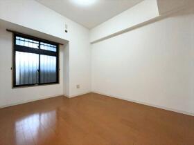 バンベール芝田II