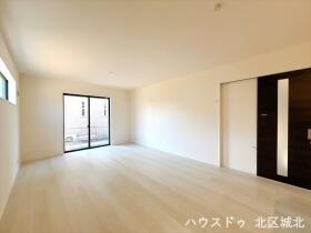 Livele Garden S北名古屋市久地野北浦　全1棟　新築一戸建て