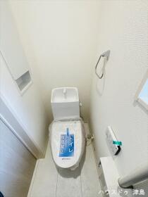 ブルーミングガーデン愛西市東保町中　全2棟　2号棟　新築一戸建て