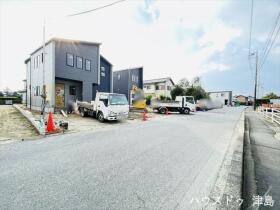 ブルーミングガーデン愛西市東保町中　全2棟　2号棟　新築一戸建て