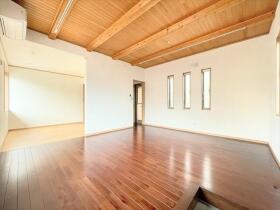 名古屋市中川区上高畑1丁目　中古一戸建て