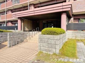 リバティヒルズ岐阜西