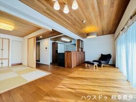 リバティヒルズ岐阜西