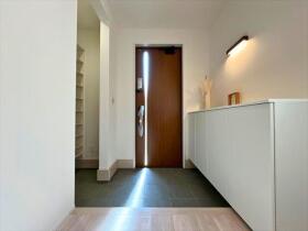 四日市市日永西1丁目　全2棟　Ｂ棟　新築一戸建て