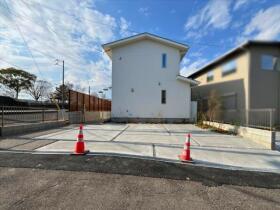 四日市市日永西1丁目　全2棟　Ｂ棟　新築一戸建て