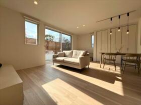 四日市市日永西1丁目　全2棟　Ｂ棟　新築一戸建て