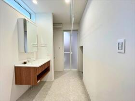 四日市市日永西1丁目　全2棟　Ｂ棟　新築一戸建て