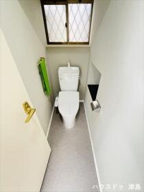 愛西市藤ケ瀬町東平　中古一戸建て