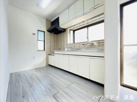 愛西市藤ケ瀬町東平　中古一戸建て