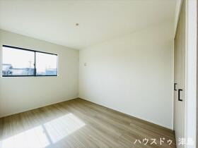 リナージュ愛西市大井町浦田面　全7棟　3号棟　新築一戸建て